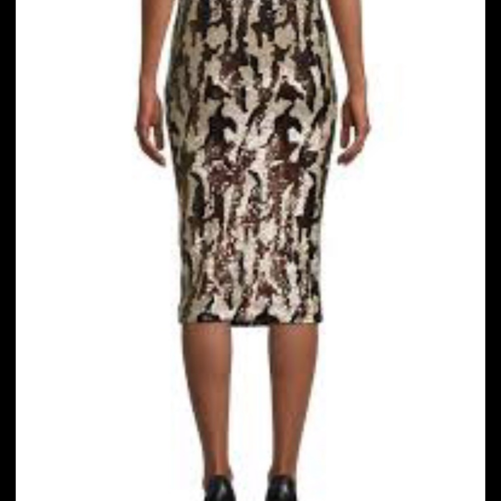 Le Superbe Sequin Pencil skirt